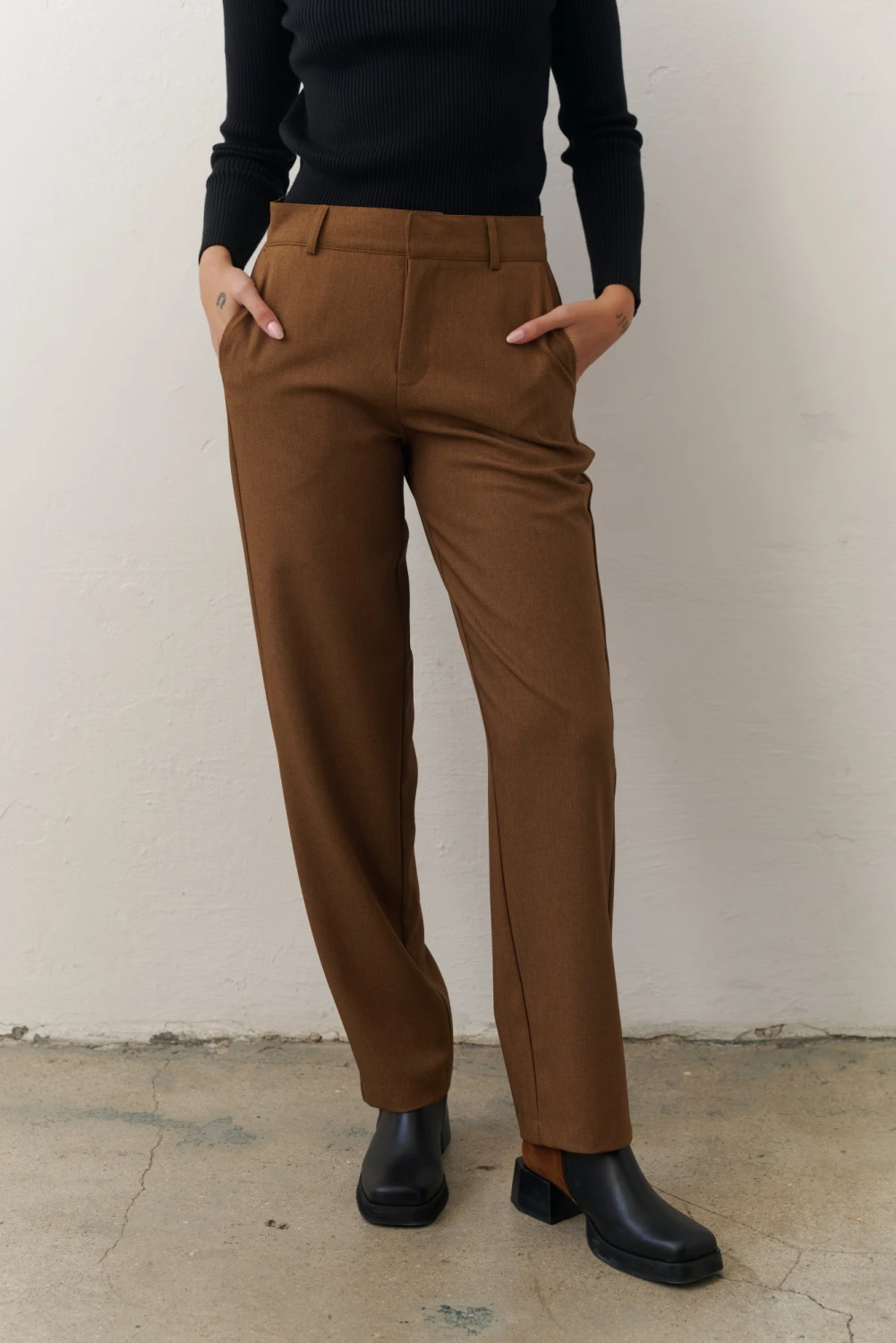 PANTALON SASTRERO camel 3