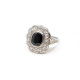 Anillo En Platino Con Brillantes Y Zafiro Central. Anillo En Platino Con Brillantes Y Zafiro Central.