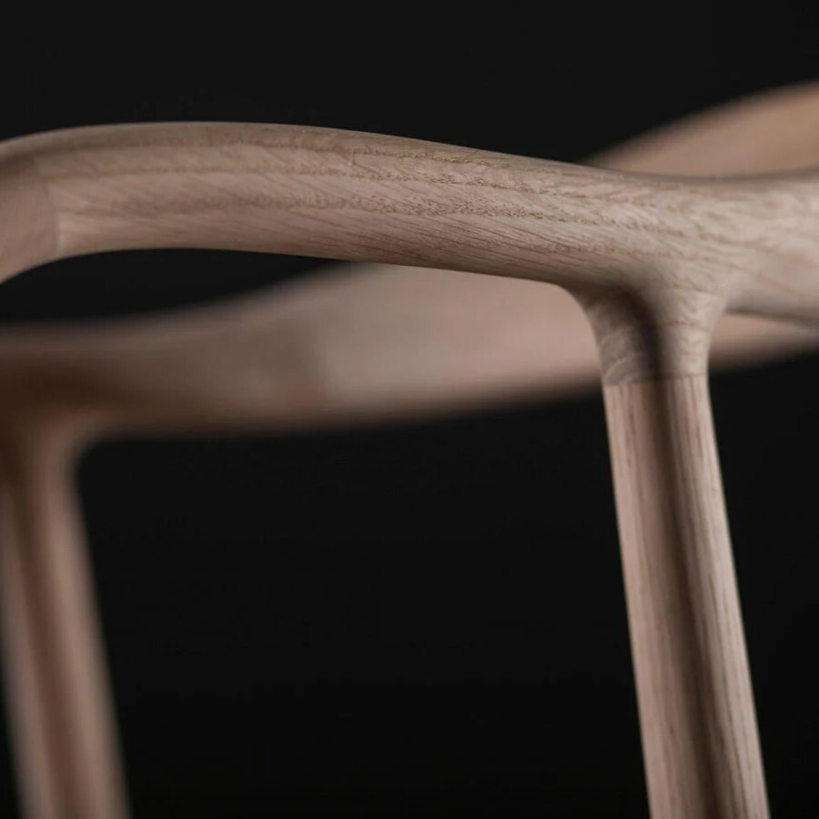 Silla Aura | EN EXHIBICION Silla Aura | EN EXHIBICION