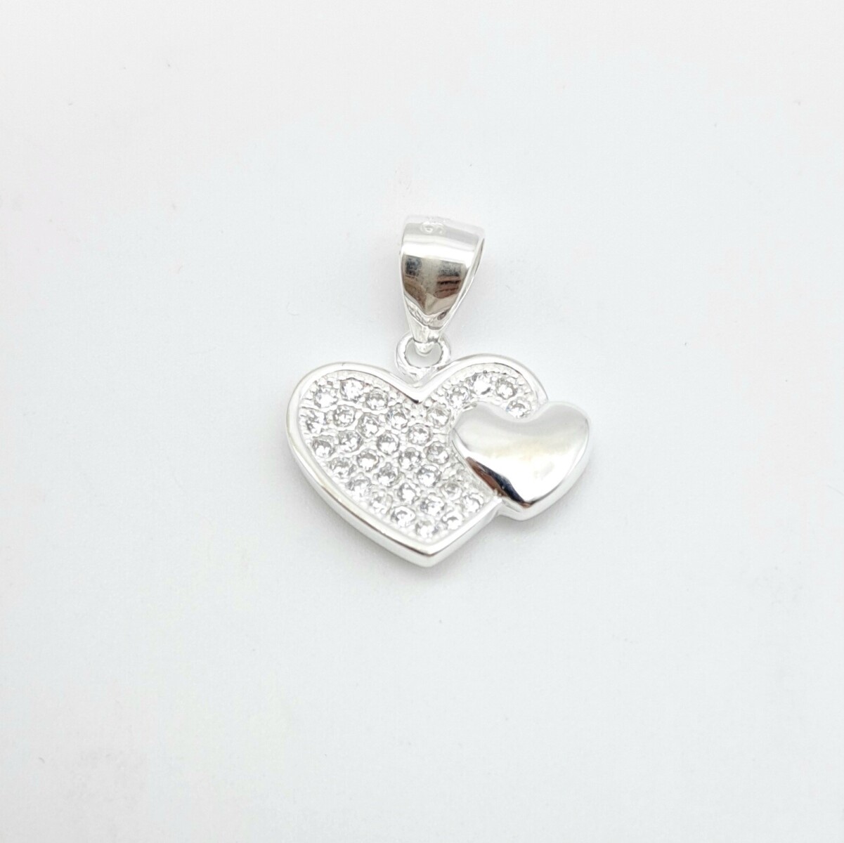 Dije de plata 925 con circonias, CORAZON. 