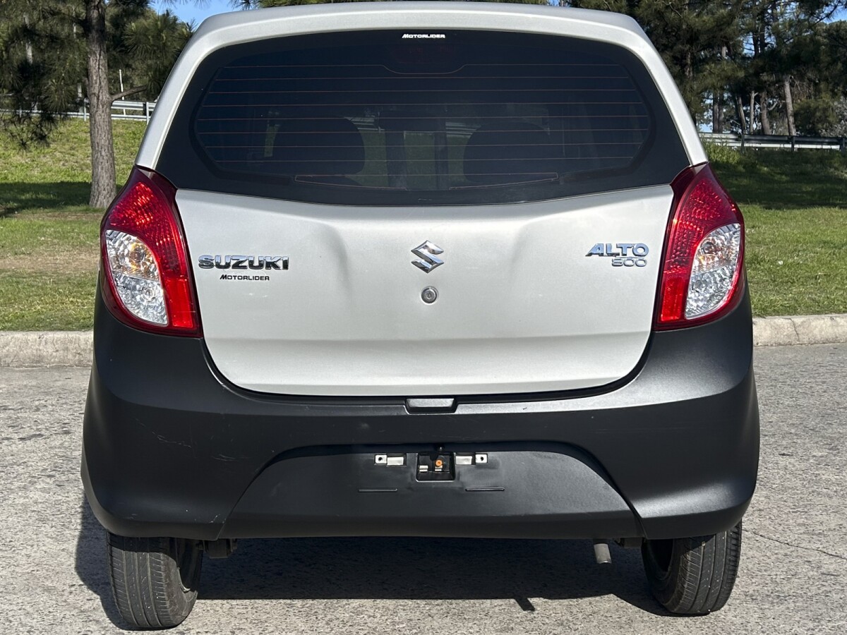 Suzuki Alto STD 800 EXCELENTE ESTADO! | Permuta / Financia Suzuki Alto STD 800 EXCELENTE ESTADO! | Permuta / Financia