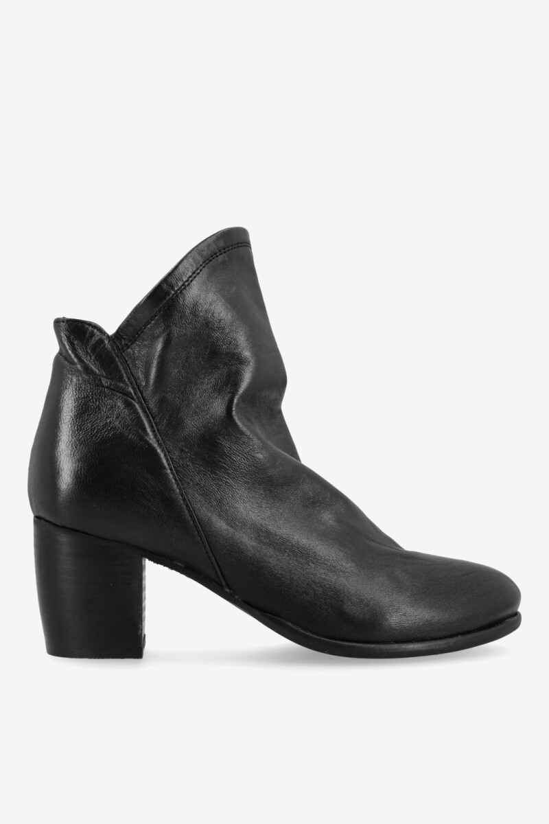 BOTA CORTA Negro