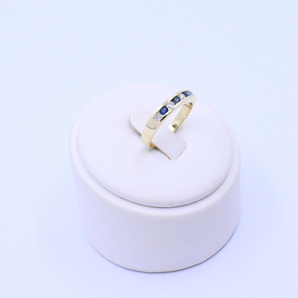 Anillo medio sin fin oro 18k zafiros y brillantes. Anillo medio sin fin oro 18k zafiros y brillantes.