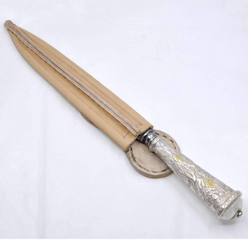 Cuchillo Hoja 20 Cm, Cabo De Plata Y Oro, Con Vaina De Cuero Cuchillo Hoja 20 Cm, Cabo De Plata Y Oro, Con Vaina De Cuero