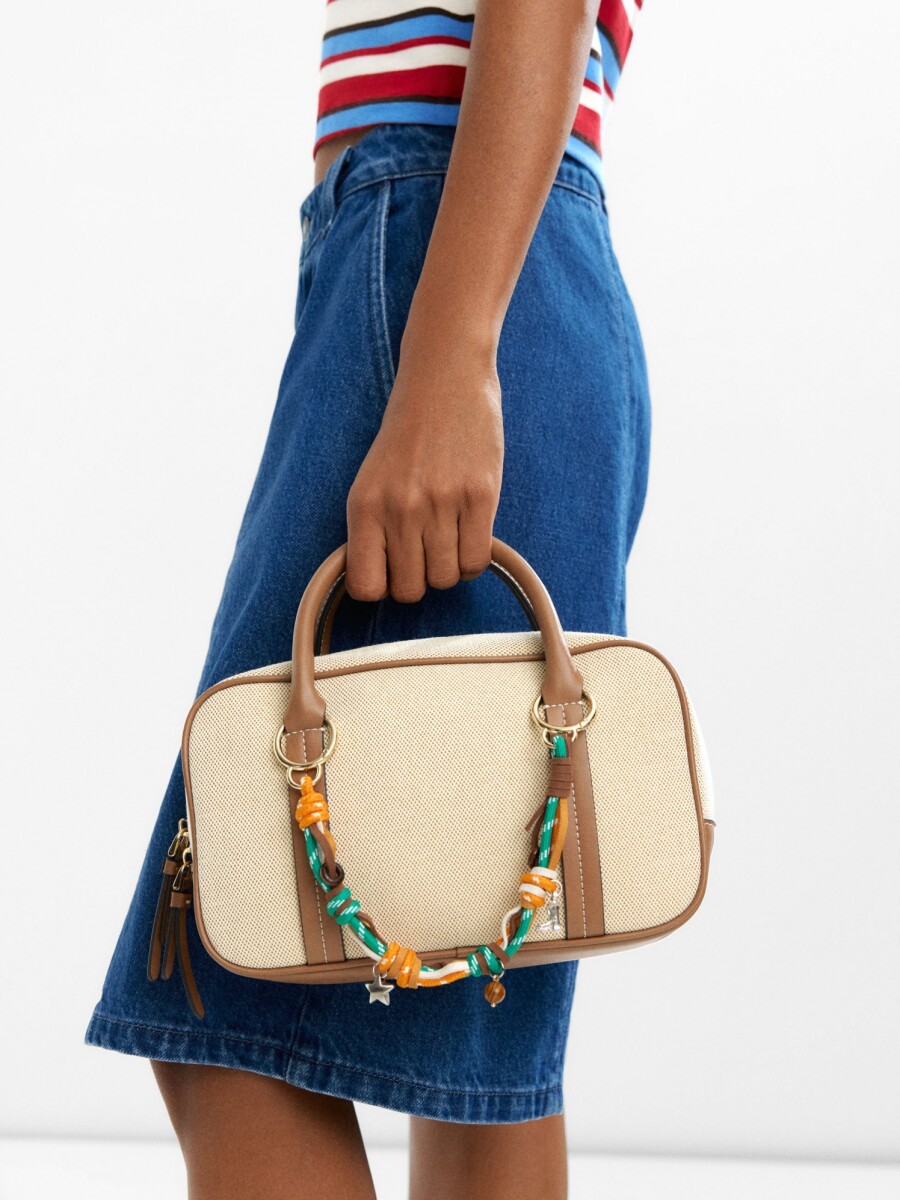 Bolso Tote Rectangular Con Colgante crudo
