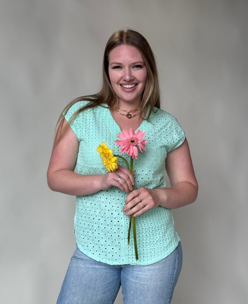 Blusa broderie verde agua