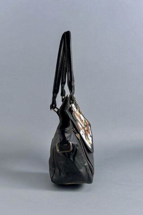 Cartera Mila Negra Con Arte. Cartera Mila Negra Con Arte.