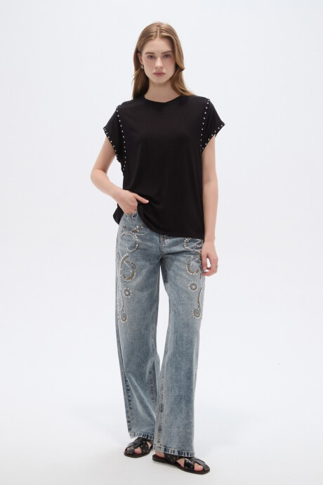 Remera Umea Negro
