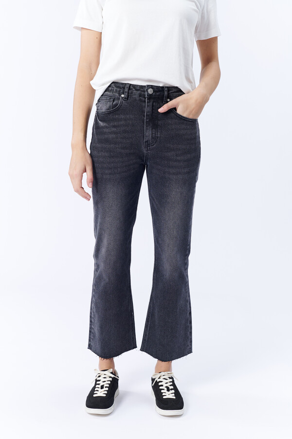Pantalón jean cropped flare Negro