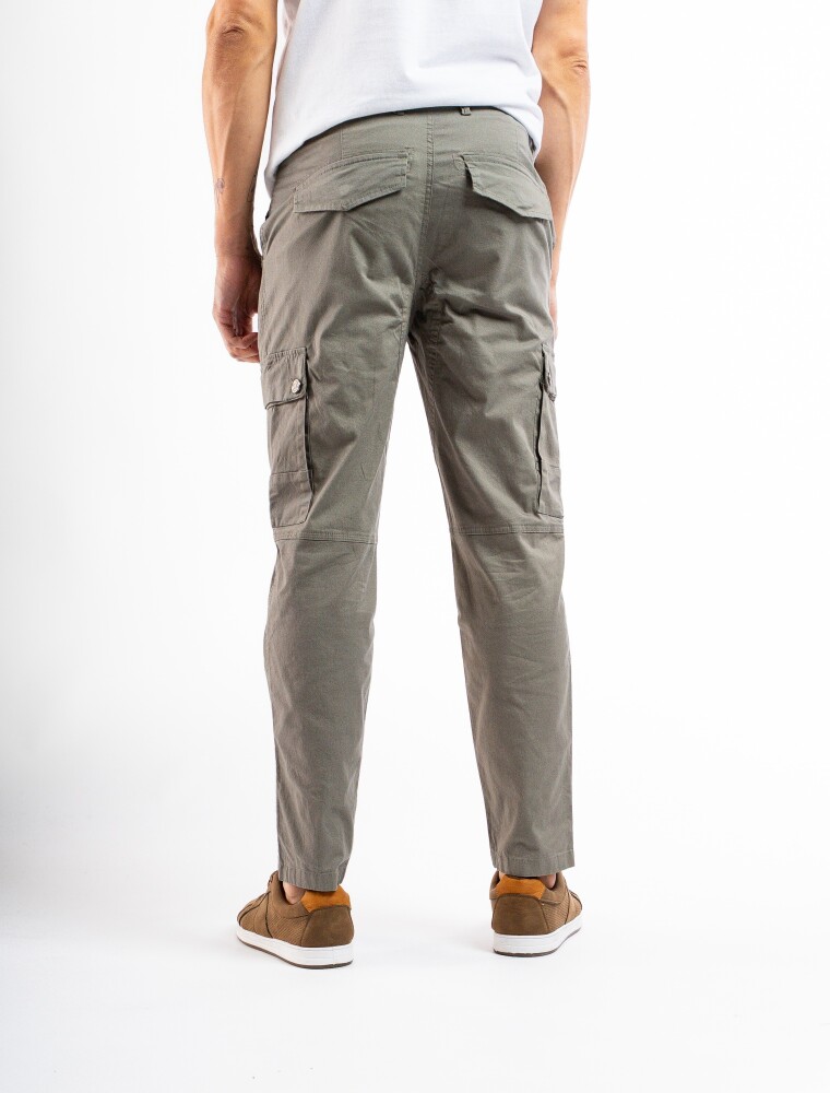 Pantalón Algodón Cargo Slim Militar