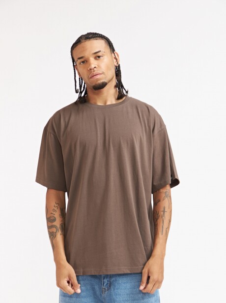 REMERA OVERSIZE RENO MARRON
