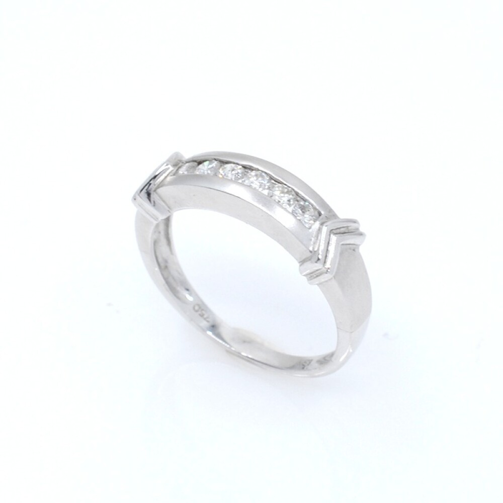 Anillo En Oro 18K Blanco Y Brillantes Anillo En Oro 18K Blanco Y Brillantes