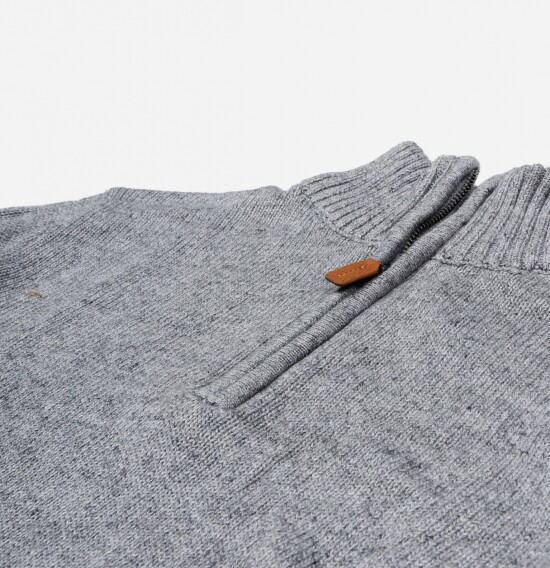 Sweater con cierre GRIS
