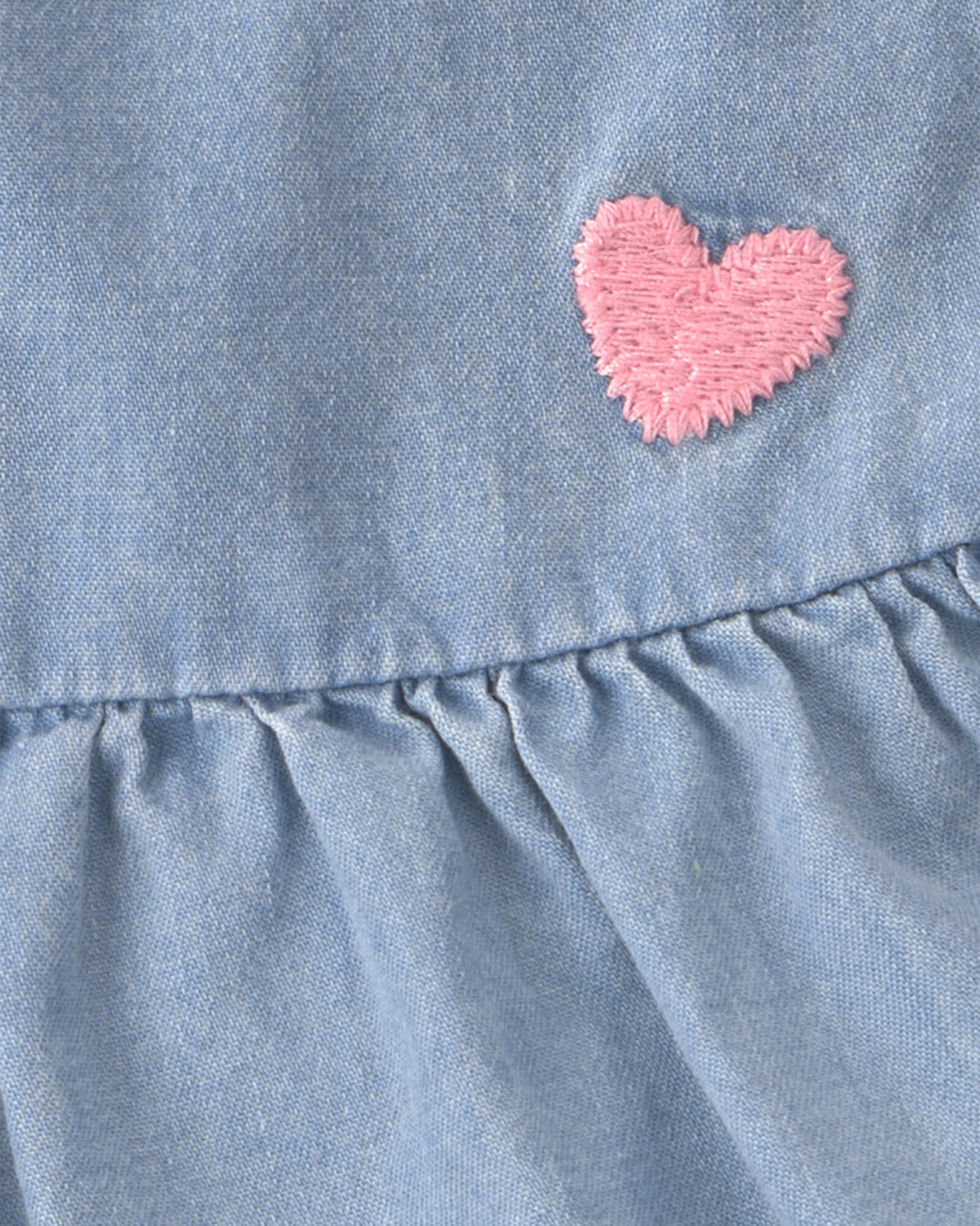 Set tres piezas, short y musculosa de chambray más body de algodón rosado Set tres piezas, short y musculosa de chambray más body de algodón rosado