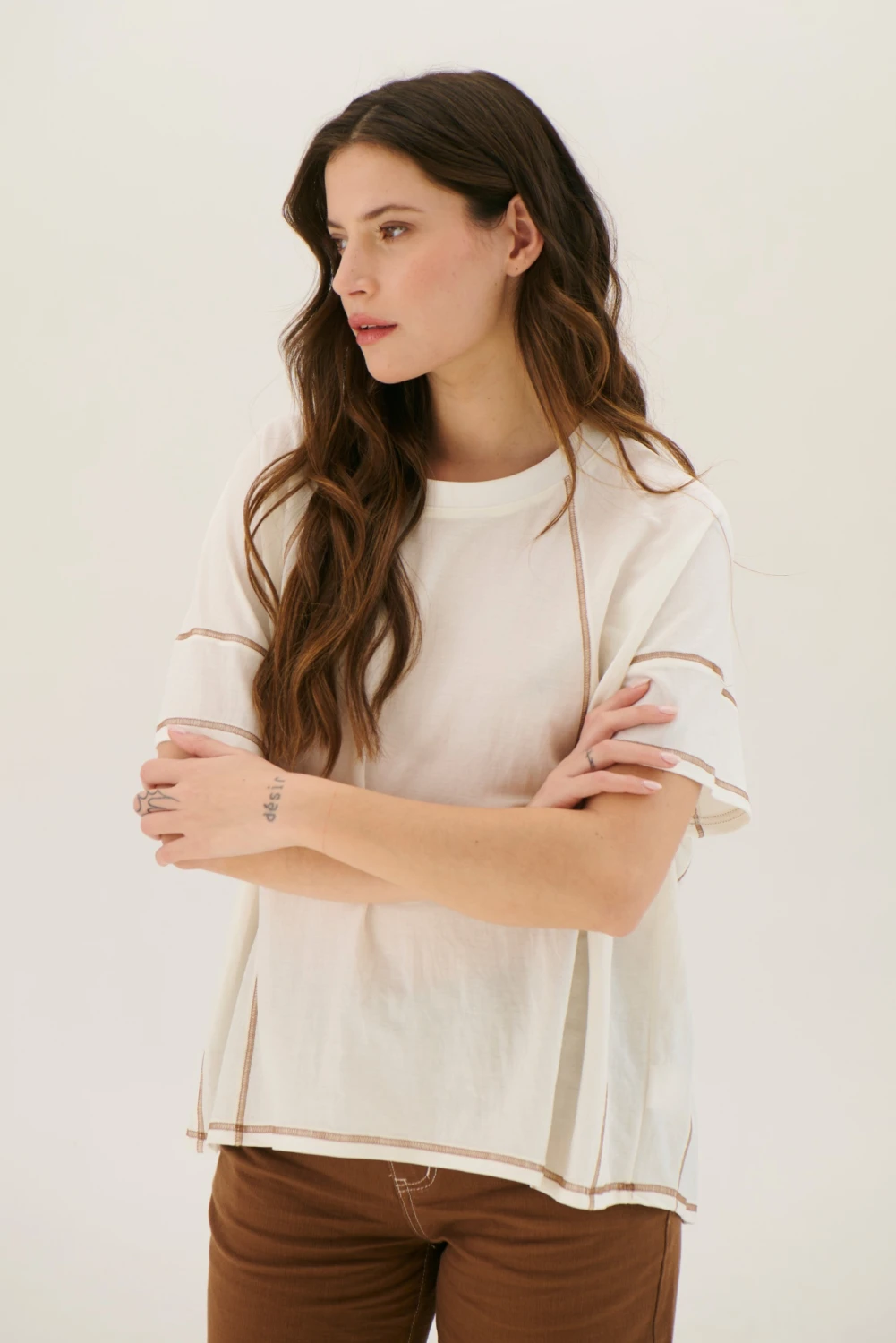 REMERA MACA