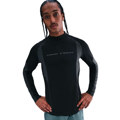 Remera Nike Tech de Hombre Negro