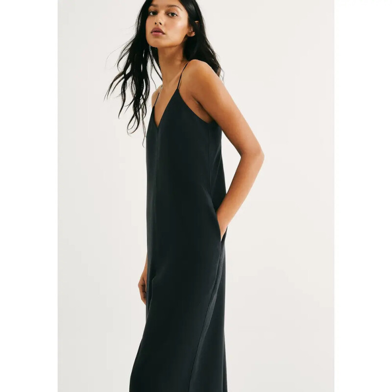 MACACAO FEM PRETO ESCURO