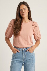 Remera Manga Globo Broderie Rosa