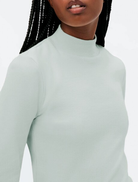 POLERA BÁSICA CON ELASTANO VERDE