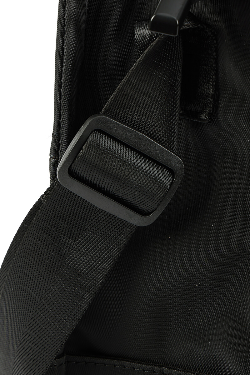 Cartera Colinas Negro