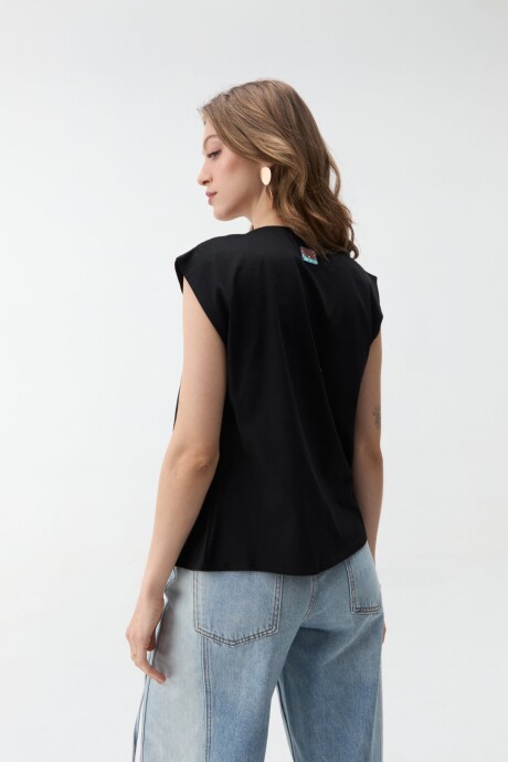 REMERA GRACIE Negro