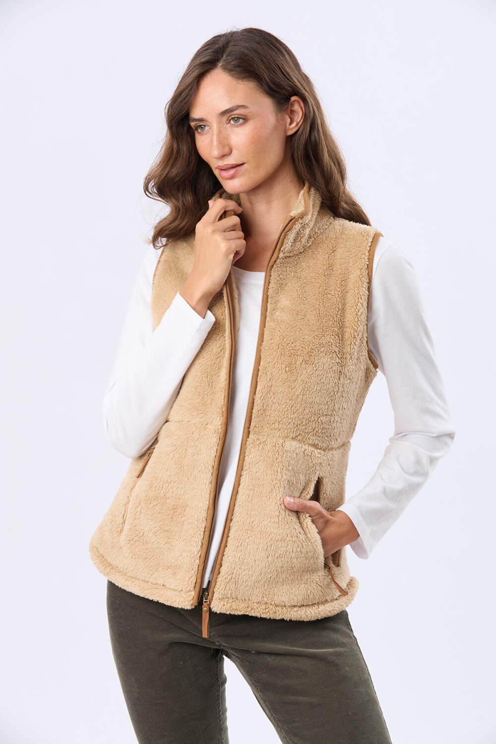 CHALECO SHERPA SUAVE Tostado
