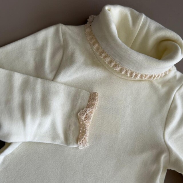 Polera Puntilla crudo Polera Puntilla crudo