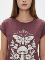 Remera Akaroa Estampado 3