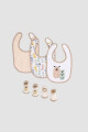 Set doggy 5 <br /> 2 pares medias + 3 baberos Marron