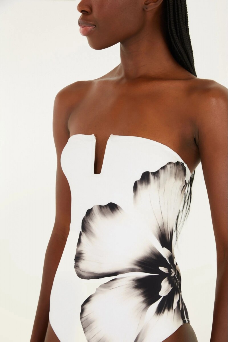 TRAJE DE BAÑO Blanco