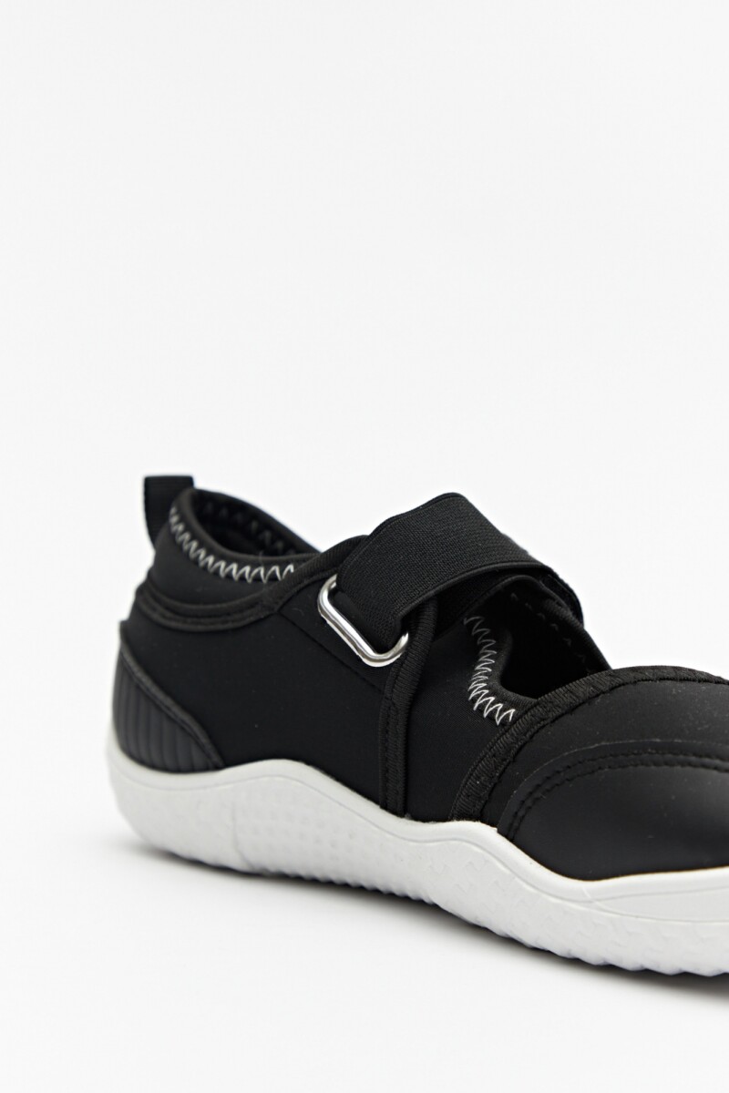 ZAPATILLA COMFINA Negro