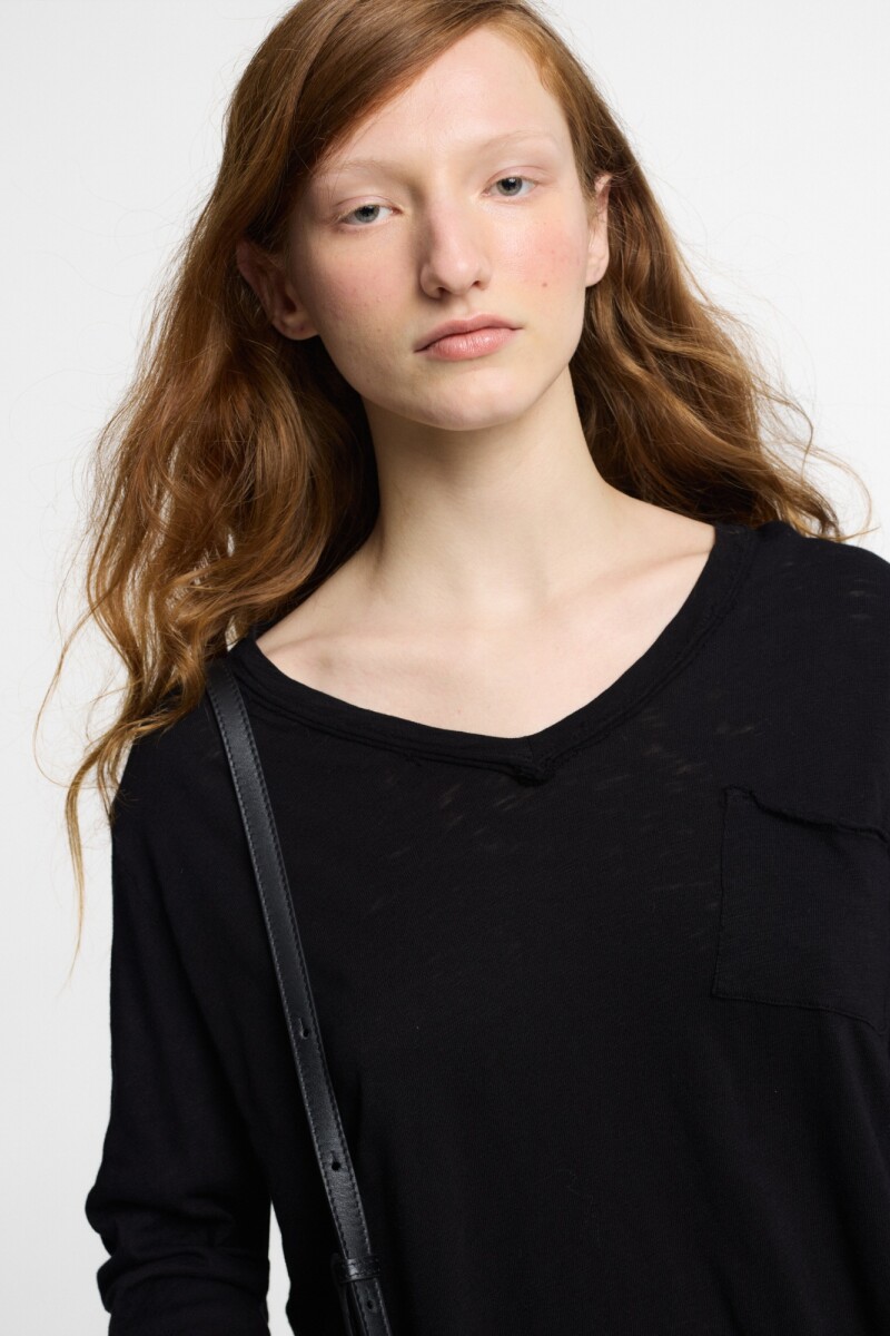 REMERA Negro