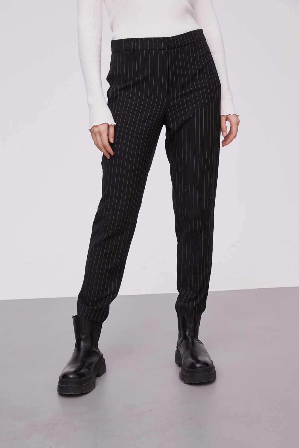 Pantalon Mager Negro