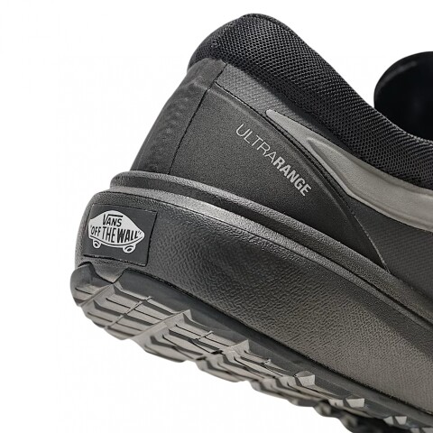 VANS ULTRARANGE 2.0 Black & Grey