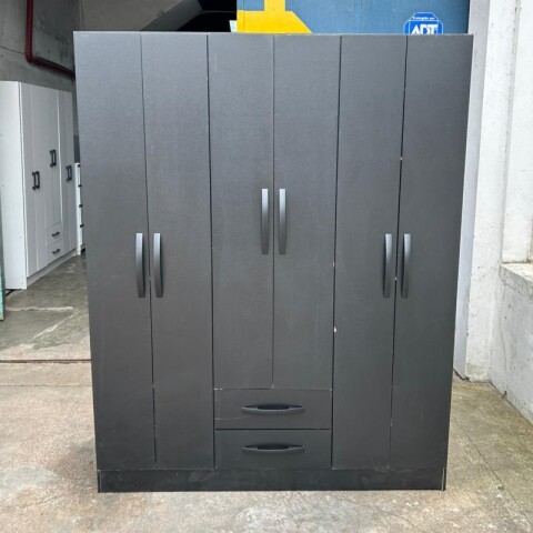 [OUTLET] Ropero Armario 6 puertas 2 cajones con estantes y perchero interior natural 172X136X35 - Negro [RETIRO EN EL LOCAL] [OUTLET] Ropero Armario 6 puertas 2 cajones con estantes y perchero interior natural 172X136X35 - Negro [RETIRO EN EL LOCAL]