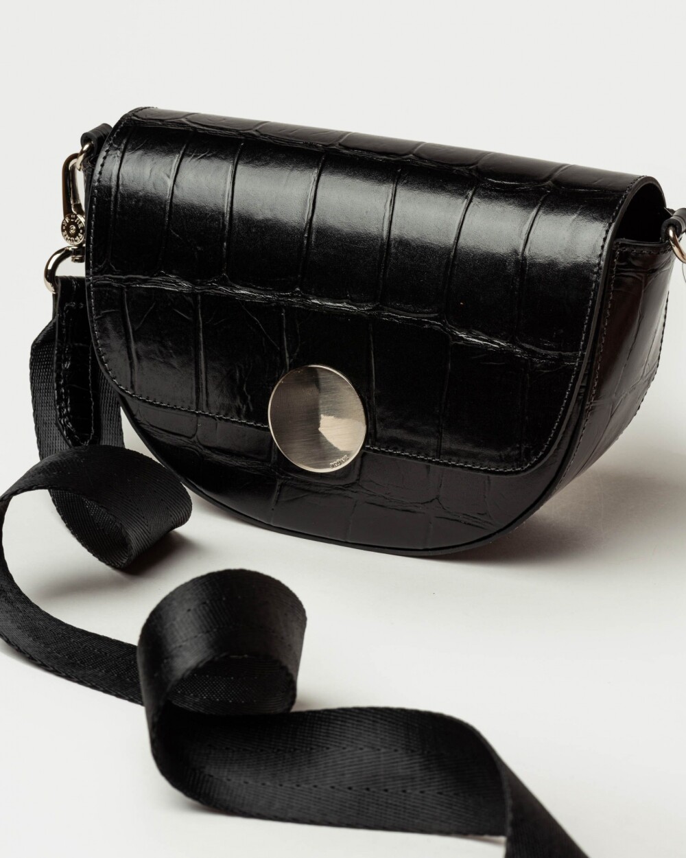 Bandolera The Circle en cuero croco Negro