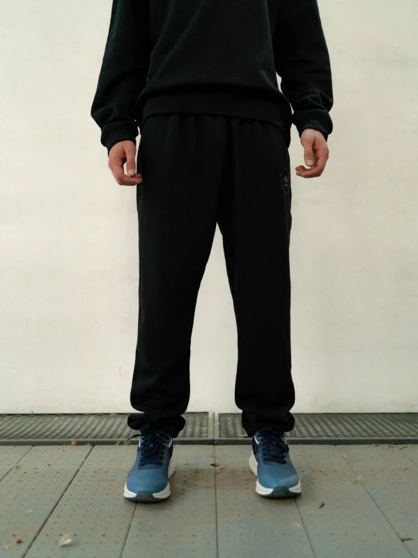 PANTALÓN RELAXED Umbro Hombre 002