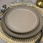 PLATO DE POSTRE D20CM LINEAS CAMEL BORDE MARRON PLATO DE POSTRE D20CM LINEAS CAMEL BORDE MARRON