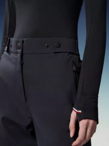 Moncler -Pantalón impermeable con tecnología WINDSTOPPER-GORE-TEX LABS Negro