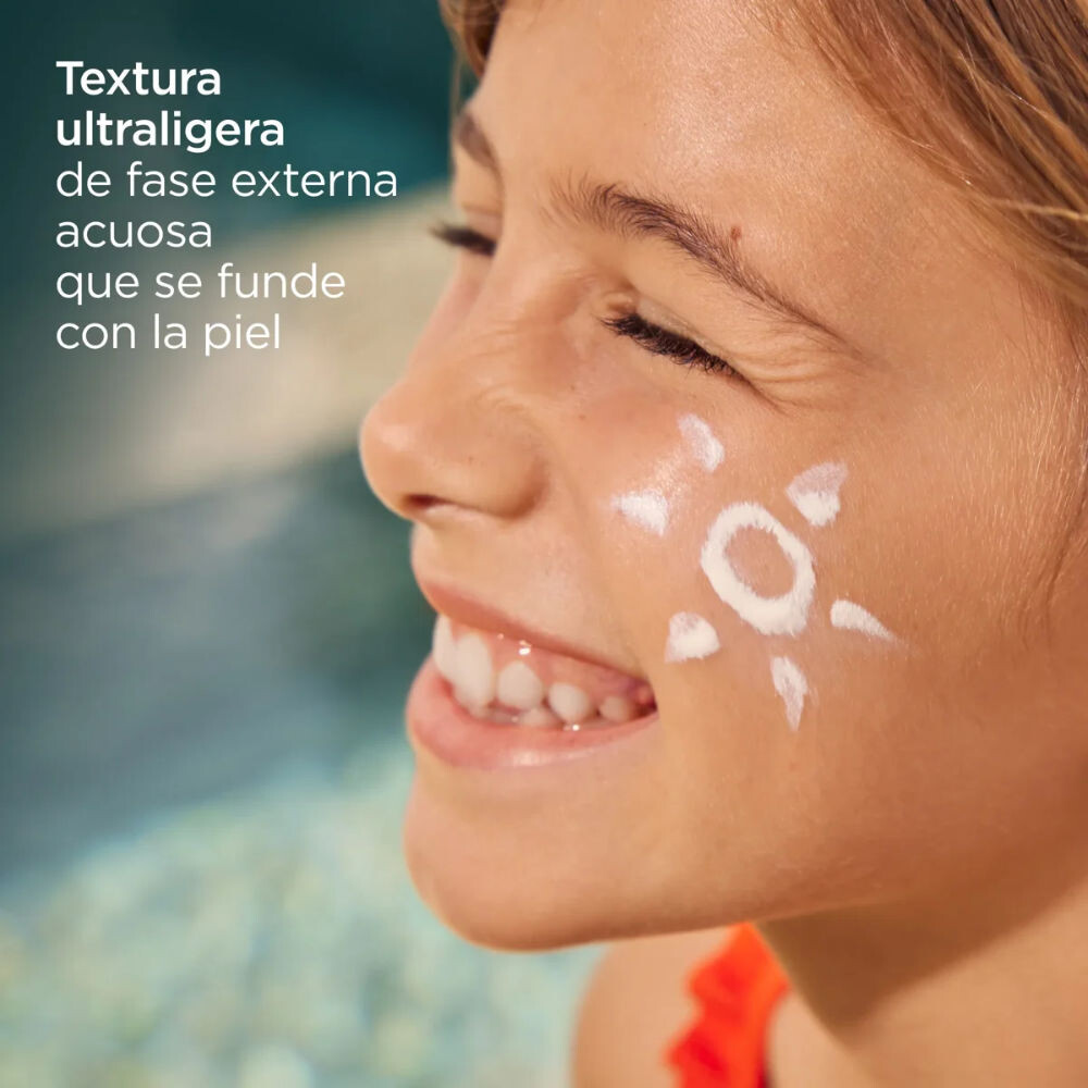 Protector Solar Facial Infantil FOTOPROTECTOR Fusion Water MAGIC Pediatrics SPF 50 50ml
