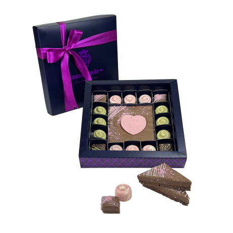 BOX MAMA CHICO x 16 BOMBONES - 21 x 21 cms BOX MAMA CHICO x 16 BOMBONES - 21 x 21 cms
