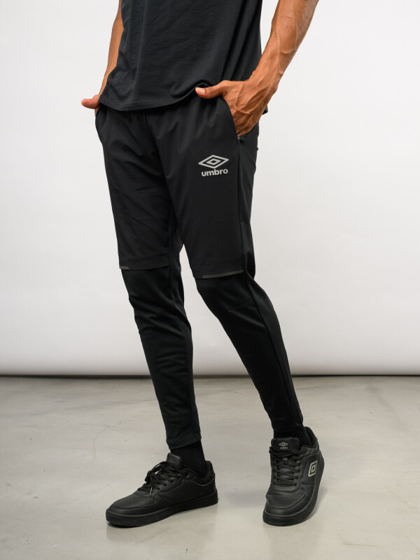 Pantalón Tecnológico Force Umbro Hombre 002