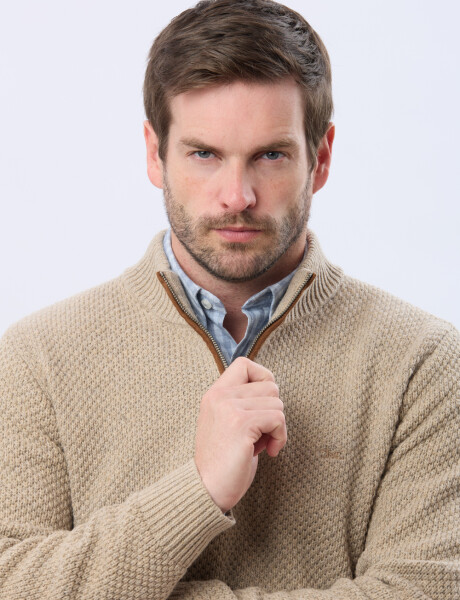 BUZO TEJIDO DE ABRIGO Beige