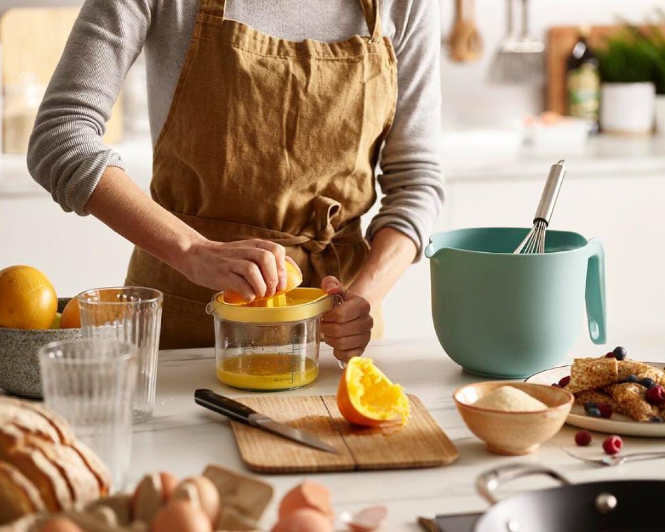 Set jarra medidora con exprimidor cítrico Set jarra medidora con exprimidor cítrico