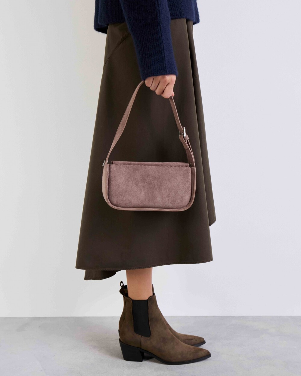 Cartera al hombro Leaf en efecto cuero gamuza Taupe