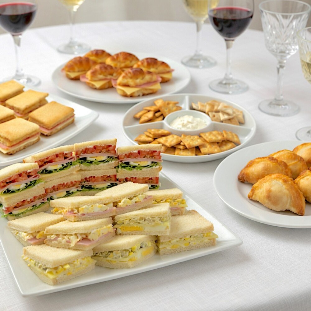 Lunch - 22 a 24 Personas Lunch - 22 a 24 Personas