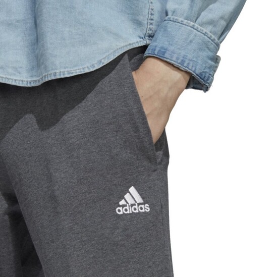 Pantalón Adidas Essentials Gris