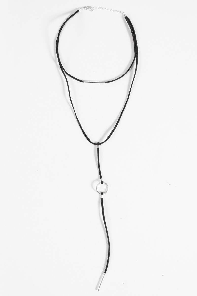Collar cordón cuentas metálicas negro