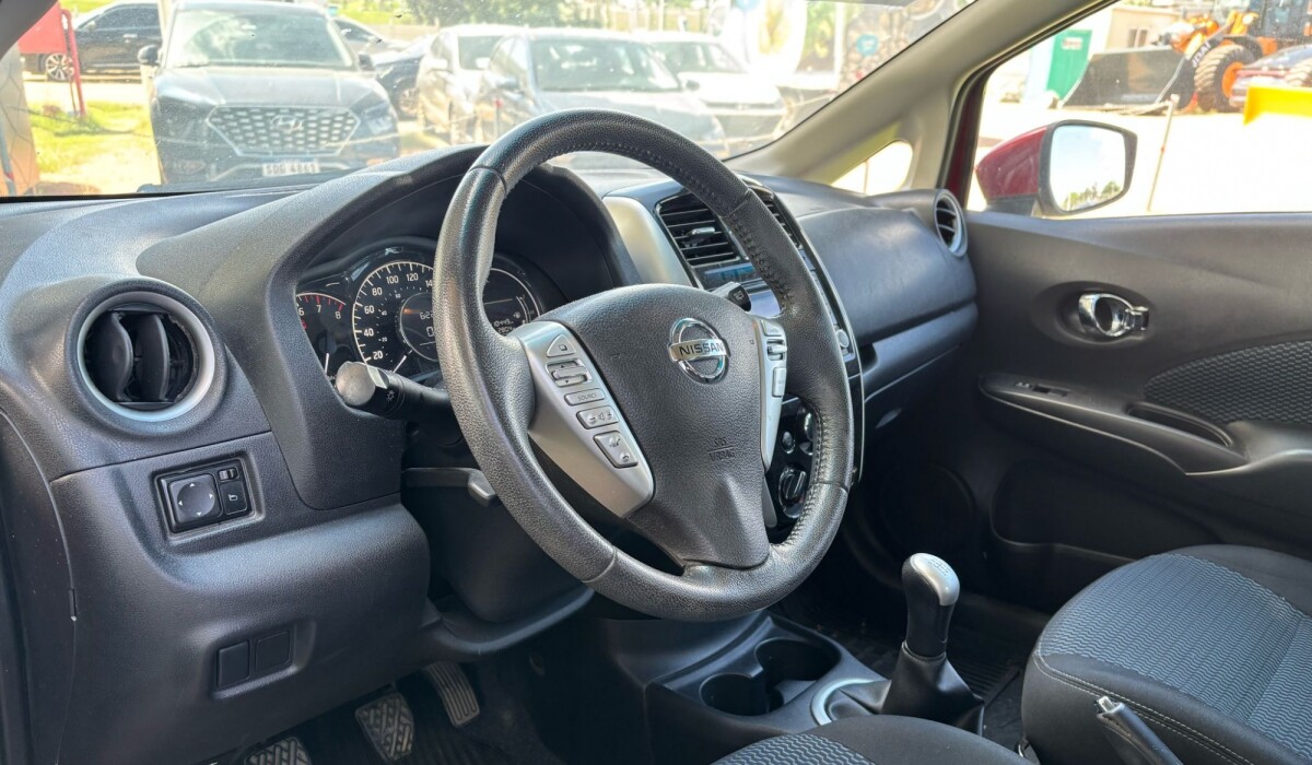 Nissan Note Advance MT - 2015 Nissan Note Advance MT - 2015