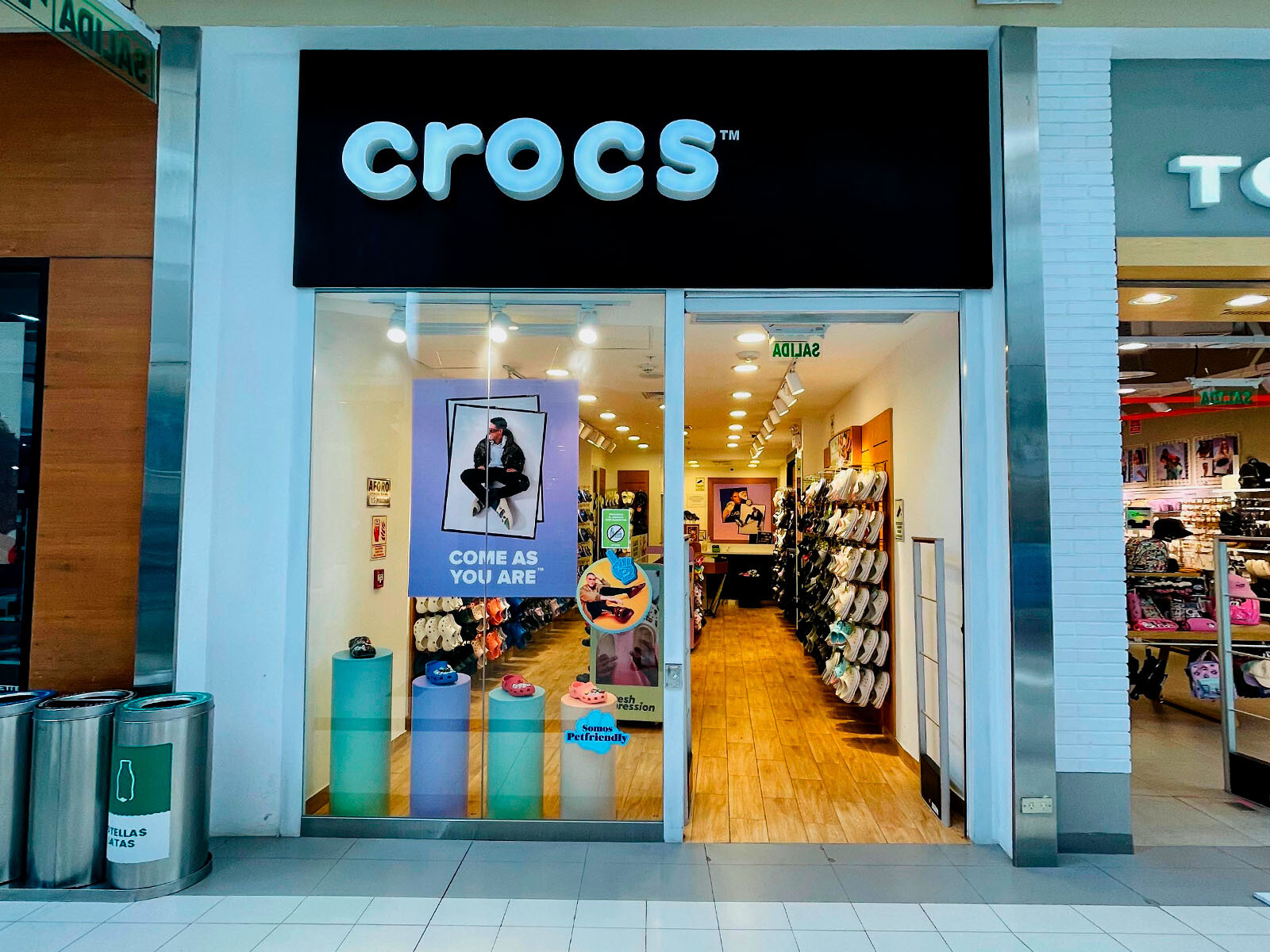 Crocs - Real Plaza Cajamarca